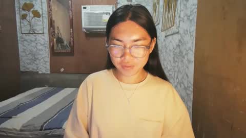 Rhean online show from 10/23/25, 02:22