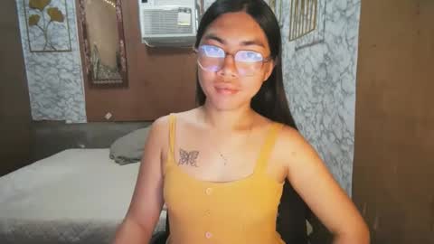 Rhean online show from 11/12/25, 11:03