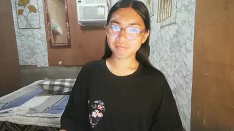 Rhean online show from 11/21/25, 10:19