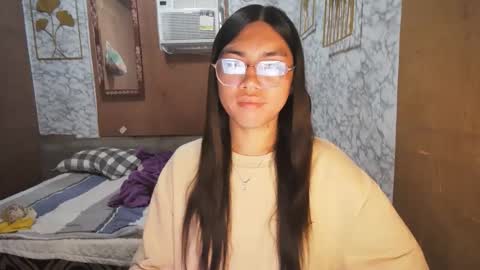 Rhean online show from 11/23/25, 01:49