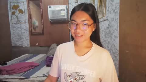 Rhean online show from 11/25/25, 10:43