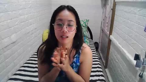 Snapshot of asian_sexydimples chatting on 02/13/25, 11:37 Trixie online show from 02/13/25, 11:37