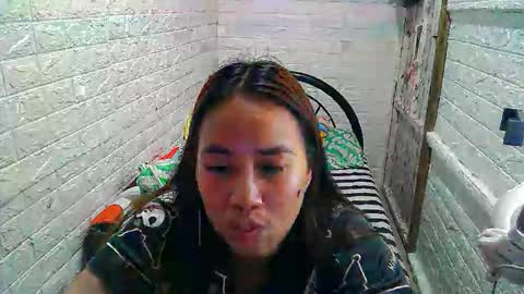 Snapshot of asian_sexydimples chatting on 11/06/25, 06:58 Trixie online show from 11/06/25, 06:58