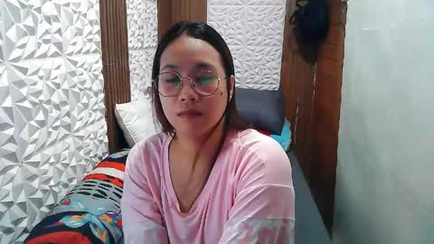 Snapshot of asian_sexydimples chatting on 05/14/26, 07:26 Trixie online show from 05/14/26, 07:26