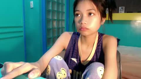 Snapshot of asian_slade chatting on 05/11/26, 03:01 asian_slade online show from 05/11/26, 03:01