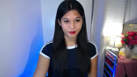 Snapshot of asian_yannie chatting on 03/21/26, 10:13 Yan online show from 03/21/26, 10:13