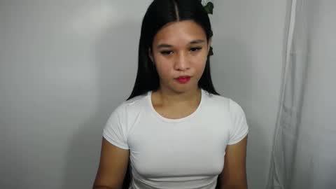 Snapshot of asian_yannie chatting on 03/25/26, 04:57 Yan online show from 03/25/26, 04:57