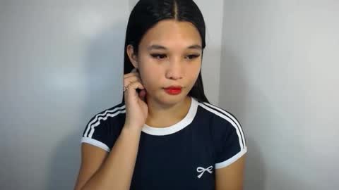 Snapshot of asian_yannie chatting on 04/07/26, 10:05 Yan online show from 04/07/26, 10:05