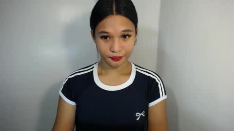 Snapshot of asian_yannie chatting on 04/23/26, 05:26 Yan online show from 04/23/26, 05:26