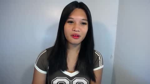 Snapshot of asian_yannie chatting on 04/27/26, 01:31 Yan online show from 04/27/26, 01:31