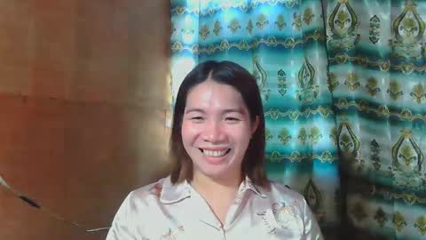 Snapshot of asian_zumi chatting on 10/14/25, 02:01 asian_zumi online show from 10/14/25, 02:01