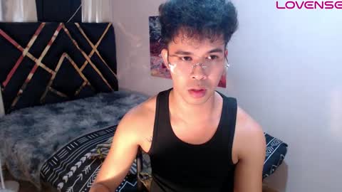 Snapshot of asiancum_peter chatting on 03/24/26, 02:27 asiancum_peter online show from 03/24/26, 02:27