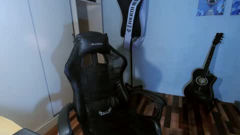 Bry online show from 12/25/24, 12:05