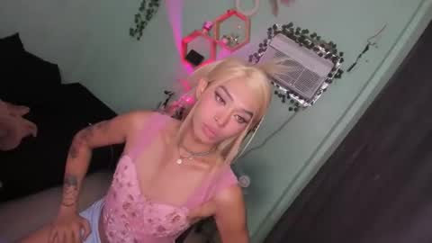 Bry online show from 11/14/25, 12:20