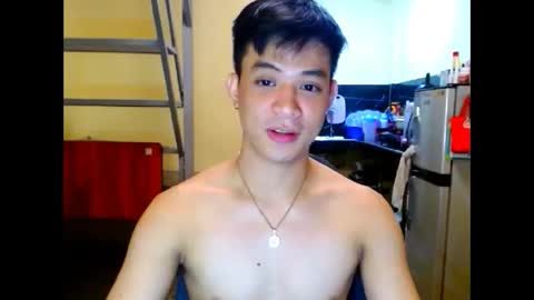 Snapshot of asiandreamboyx chatting on 01/18/26, 10:52 asiandreamboyx online show from 01/18/26, 10:52