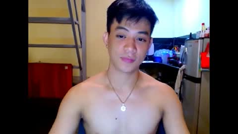 Snapshot of asiandreamboyx chatting on 04/22/26, 02:14 asiandreamboyx online show from 04/22/26, 02:14