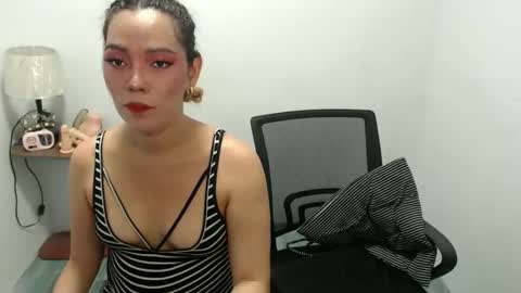 Nicole online show from 06/01/26, 12:45