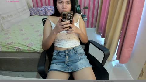 Snapshot of asianhot_babe chatting on 04/02/26, 10:51 Melody online show from 04/02/26, 10:51
