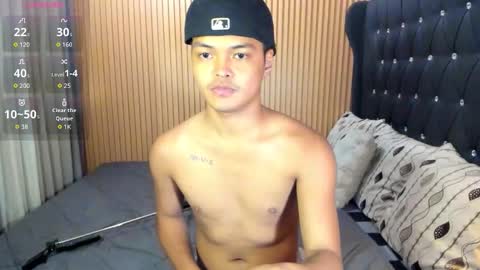 Snapshot of asianhugescott chatting on 01/08/26, 06:59 VICTORIA SCOTT online show from 01/08/26, 06:59