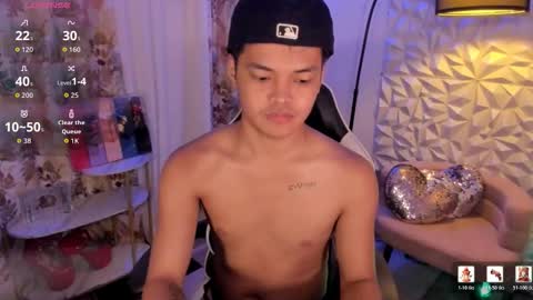 Snapshot of asianhugescott chatting on 02/19/26, 05:31 VICTORIA SCOTT online show from 02/19/26, 05:31