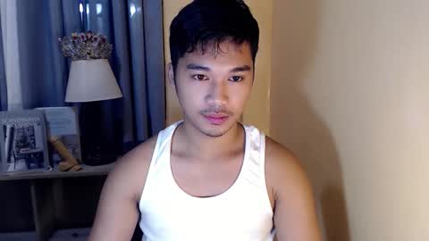 asianhunk_jamesx online show from 11/10/25, 10:42