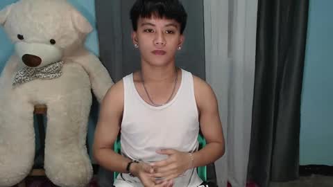 Snapshot of asianhunk_zam chatting on 12/11/24, 10:47 Zam online show from 12/11/24, 10:47