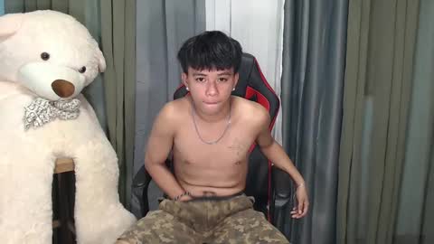 Snapshot of asianhunk_zam chatting on 12/16/24, 02:05 Zam online show from 12/16/24, 02:05