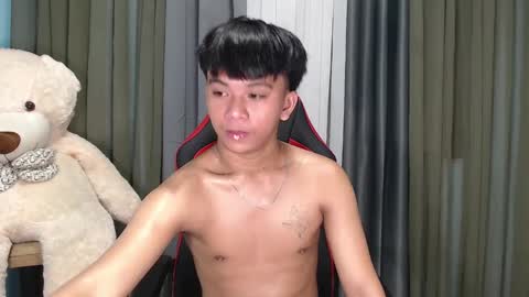 Snapshot of asianhunk_zam chatting on 01/04/25, 07:45 Zam online show from 01/04/25, 07:45