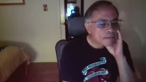 Snapshot of asianmixedman chatting on 09/23/25, 06:33 Asian Mixed Man online show from 09/23/25, 06:33
