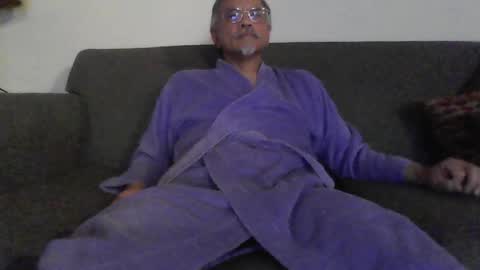 Snapshot of asianmixedman chatting on 05/14/26, 03:24 Asian Mixed Man online show from 05/14/26, 03:24