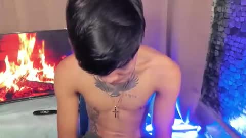 Snapshot of asianplayboyx chatting on 11/07/25, 05:24 mark online show from 11/07/25, 05:24