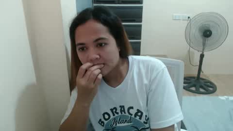 Snapshot of asianprettymay chatting on 02/17/26, 01:29 asianprettymay online show from 02/17/26, 01:29