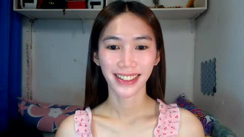 Snapshot of asianqt19 chatting on 06/12/26, 10:14 J A D E online show from 06/12/26, 10:14