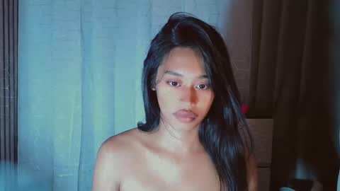 kisses online show from 05/18/26, 02:12