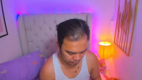 Snapshot of asianzero chatting on 02/17/25, 07:58 Zero online show from 02/17/25, 07:58