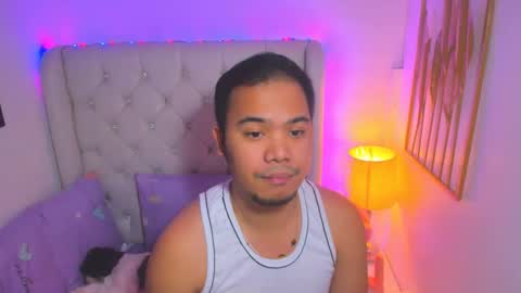 Snapshot of asianzero chatting on 02/17/25, 06:04 Zero online show from 02/17/25, 06:04