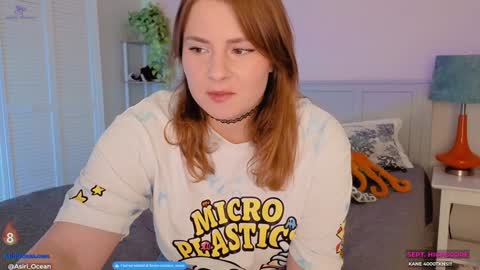 Asiri   pronounced Ah-siri Please no nicknames   3 online show from 09/26/25, 01:53