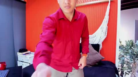 Snapshot of aslyhernandez chatting on 04/17/26, 09:56 ASLY online show from 04/17/26, 09:56