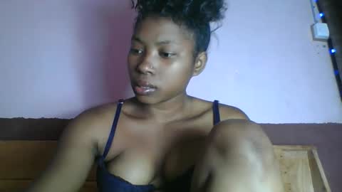 Snapshot of asmiraa chatting on 04/09/26, 03:28 asmiraa online show from 04/09/26, 03:28