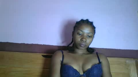 Snapshot of asmiraa chatting on 04/11/26, 03:27 asmiraa online show from 04/11/26, 03:27