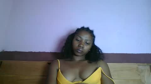 Snapshot of asmiraa chatting on 04/13/26, 10:59 asmiraa online show from 04/13/26, 10:59