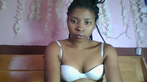 Snapshot of asmiraa chatting on 05/24/26, 09:03 asmiraa online show from 05/24/26, 09:03