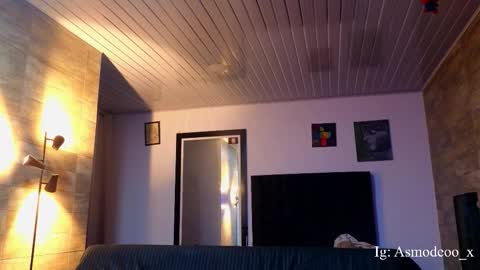 Snapshot of asmodeo_cox chatting on 03/18/26, 03:20 Asmodeo - online show from 03/18/26, 03:20