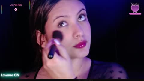 Snapshot of aspenruss chatting on 10/05/25, 05:55 online show from 10/05/25, 05:55