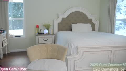 Snapshot of aspenwild chatting on 02/08/25, 06:33 Aspen Wild online show from 02/08/25, 06:33