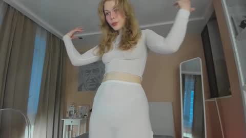 Sasha online show from 10/26/25, 05:35