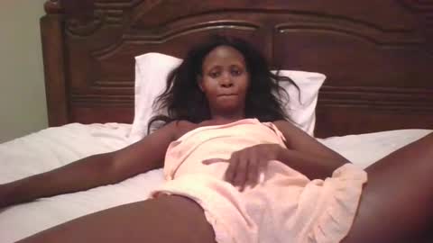 alisha online show from 10/25/25, 06:54