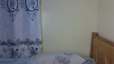 Snapshot of assaddictdoll chatting on 12/18/25, 10:27 assaddictdoll online show from 12/18/25, 10:27