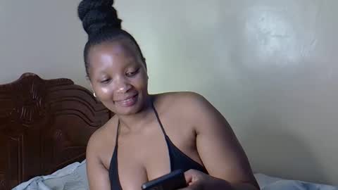 Snapshot of assaddictdoll chatting on 01/12/26, 05:07 assaddictdoll online show from 01/12/26, 05:07