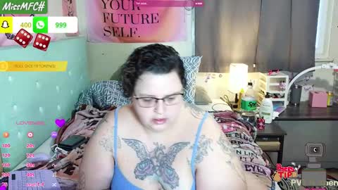 Snapshot of asserolee chatting on 02/01/26, 12:59 Cassie online show from 02/01/26, 12:59